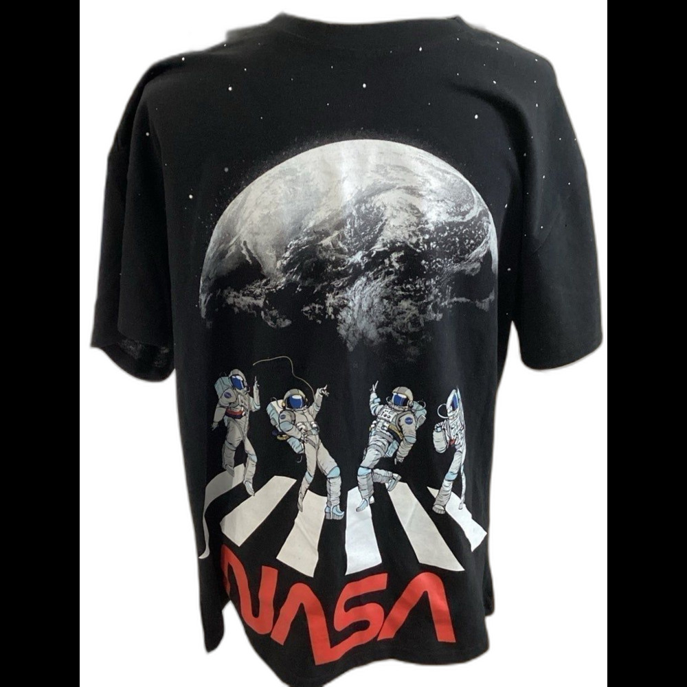 NASA T-Shirt Men’s Size XL Color Black Graphic Astronaut Graphic Tee